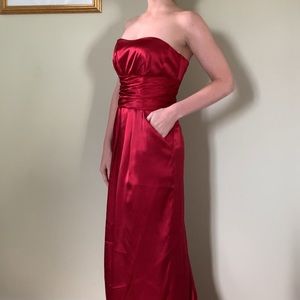 Red David’s Bridal strapless dress | size 2